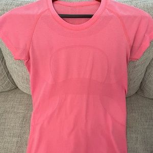 Lululemon Swiftly Tech T-shirt, pink, size 10